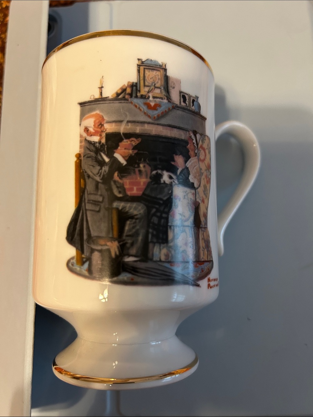 Danbury Mint White and Gold Porcelain Footed Mug with Illustrated Scene